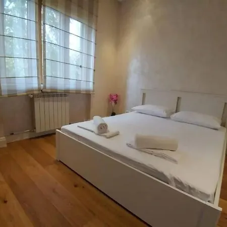 Apartmán Center Lux 2 *