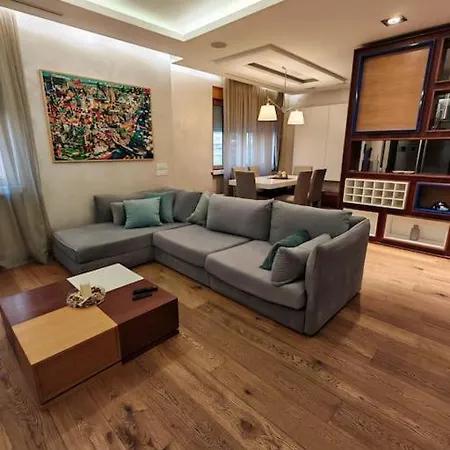 Center Lux 2 Apartmán Bělehrad