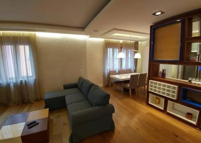 Center Lux 2 * Belgrad