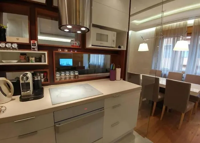 Apartament Center Lux 2 *