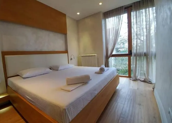 Center Lux 2 Apartament *